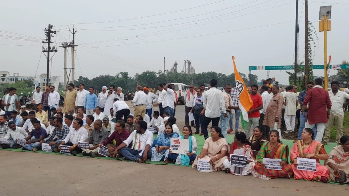 Chaitanya Baghel पर ईडी की कार्रवाई के विरोध में कांग्रेस का चक्काजाम, पढ़ें ताजा अपड़ेट