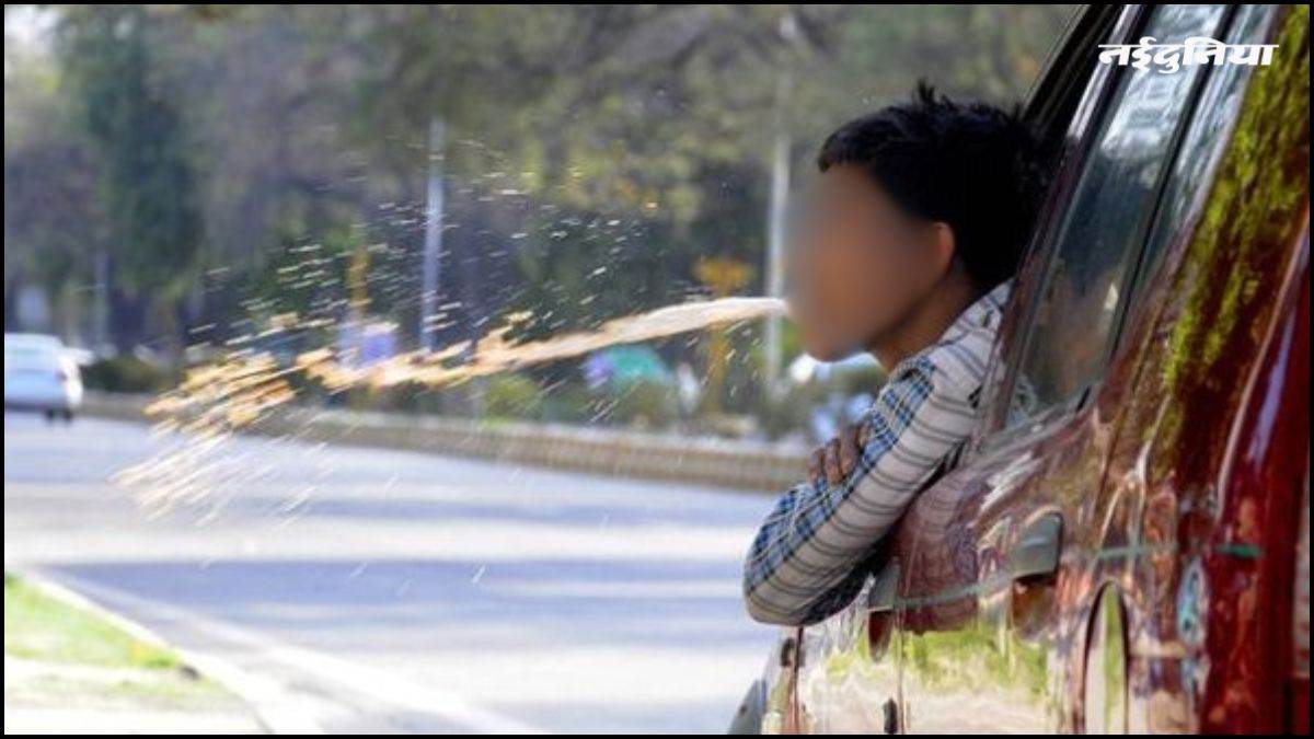 Indore में बस ड्राइवर और कंडक्टर को सड़क पर थूकना पड़ा भारी, MIC सदस्य ने बनवाया चालान
