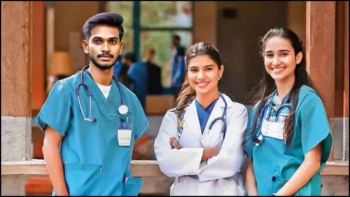 एमपी के निजी मेडिकल कॉलेजों में 8 साल बाद लौटेगा 'मैनेजमेंट कोटा', 30% सीटों पर मिलेगा दाखिला, 15% NRI कोटा भी रहेगा बरकरार