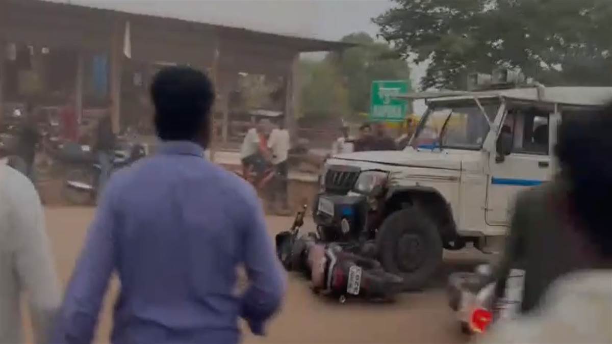 Video: थाने से पुलिस की जीप लेकर भागा शराबी, बाजार में लोगों को मारी टक्कर,...