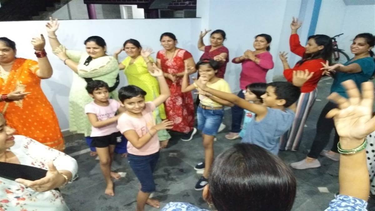 कोरबा के पंडालों में गरबा की तैयारी जोरों पर, चौकड़ी-छकड़ी की ताल पर थिरकेंगे श्रद्धालु