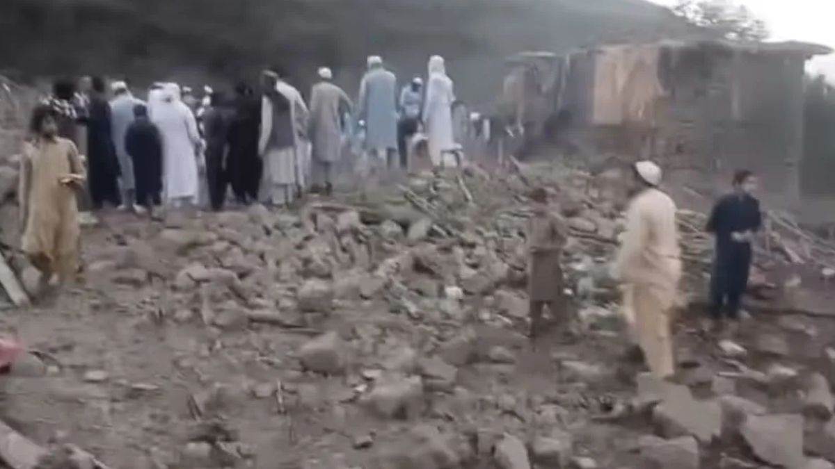 Khyber Pakhtunkhwa Massacre: पाकिस्तानी वायु सेना ने अपने ही नागरिकों पर गिराए बम, 30 की मौत