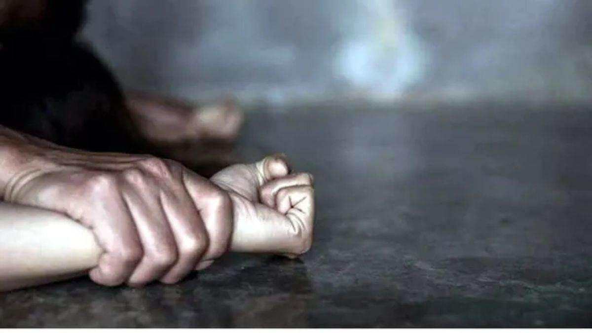 ग्वालियर में ब्लैकमेल कर नाबालिग युवती से दुष्कर्म, दोस्त के फ्लैट पर ले जाकर की दरिंदगी, आरोपी की तलाश में जुटी पुलिस