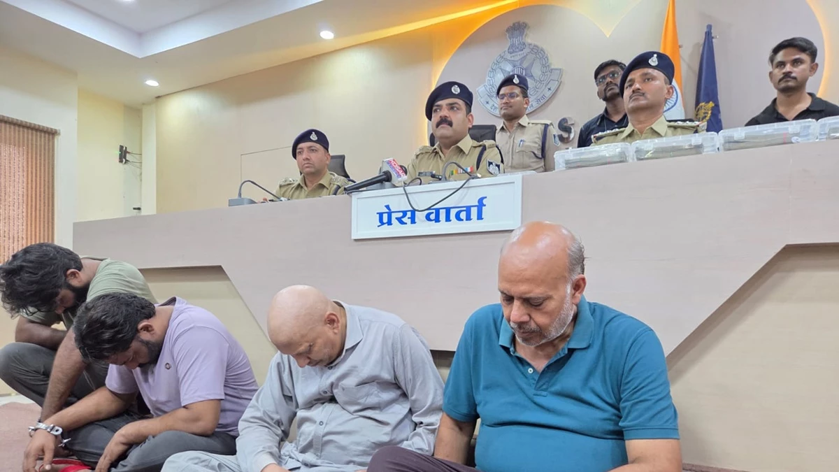 देवास के प्रॉपर्टी ब्रोकर से 46.5 लाख रुपए ठगने के मामले में उत्तर प्रदेश, उत्तराखंड, मुंबई के 5 आरोपित गिरफ्तार