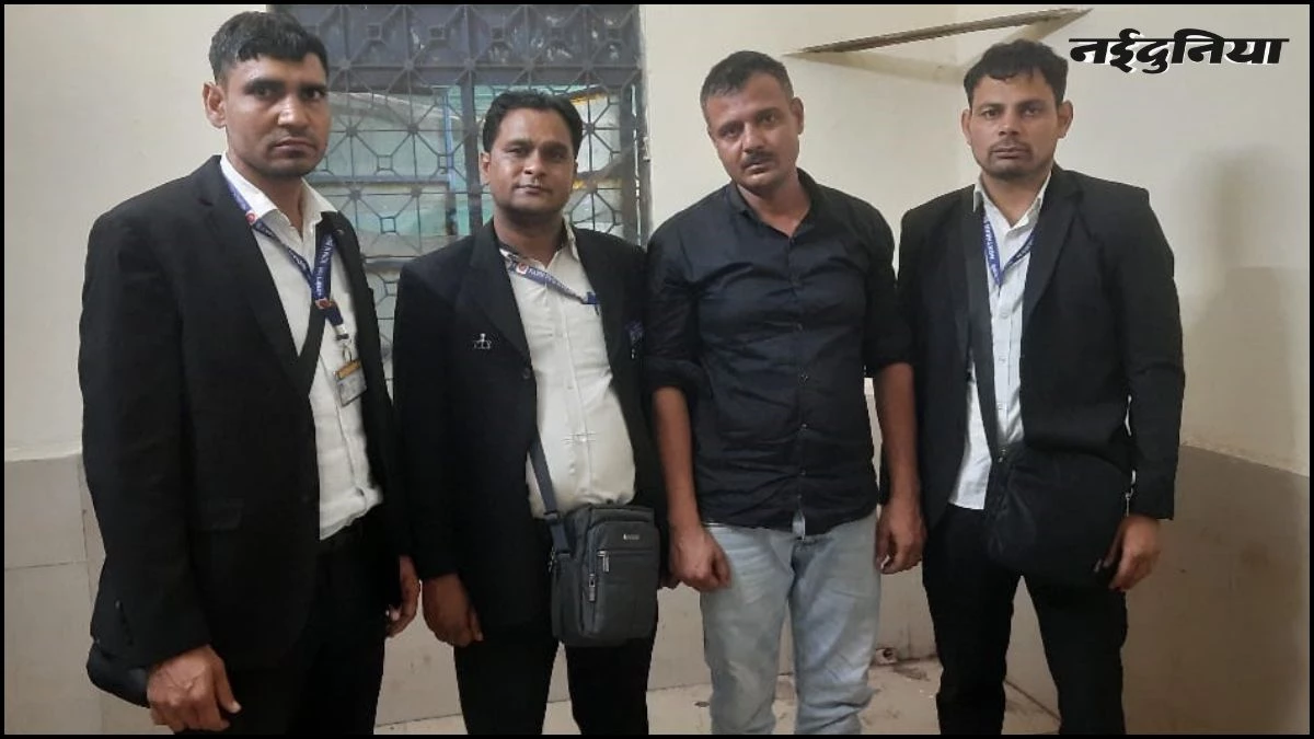Gwalior में टीटीई बनकर यात्रियों से पैसे वसूल रहा था सेना का जवान, चेकिंग स्टाफ ने पकड़ा