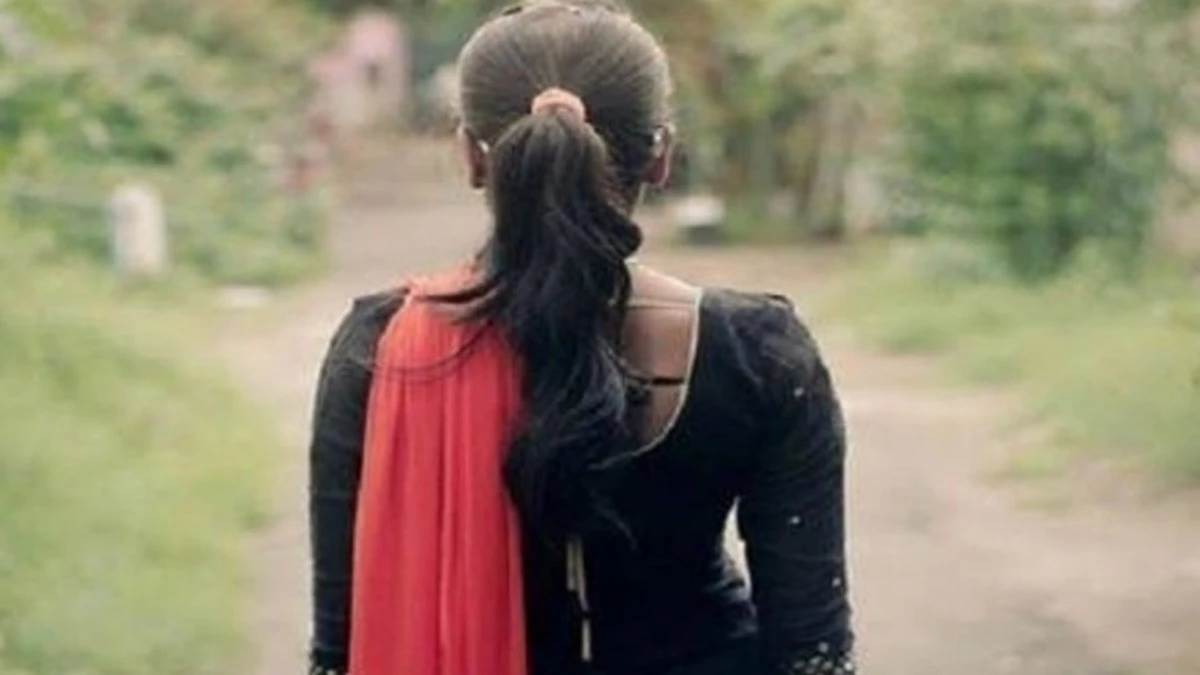 भगवान शिव से प्रतीकात्मक विवाह कर साध्वी बनने निकली नाबालिग छात्रा, बोली-काशी जा रही हूं - सोशल मीडिया में धार्मिक प्रवचनों से प्रभावित