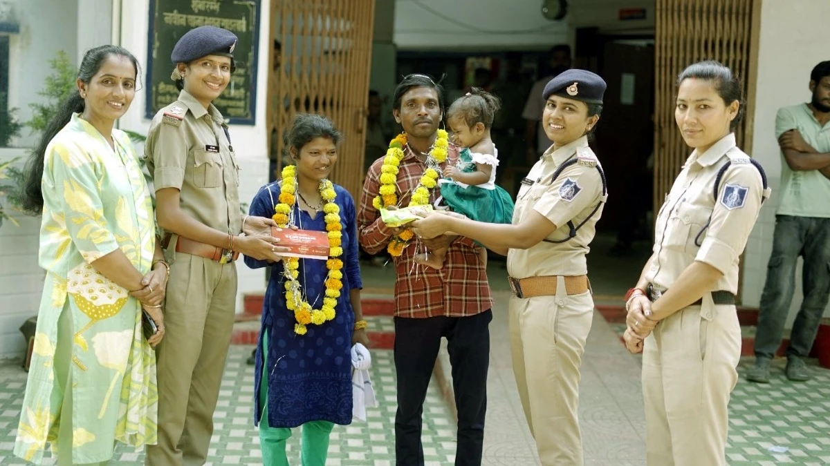 MP News: डेढ़ साल से लापता मां-बेटी को केरल से खोजा, दीपावली पर परिवार को लौटाई खुशियां