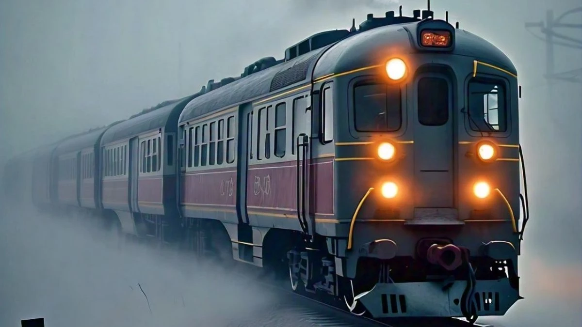 Train Cancelled: रेलवे पर कोहरे की मार... कई प्रमुख ट्रेनें कैंसल, परेशानी से बचने के लिए देखें पूरी लिस्ट