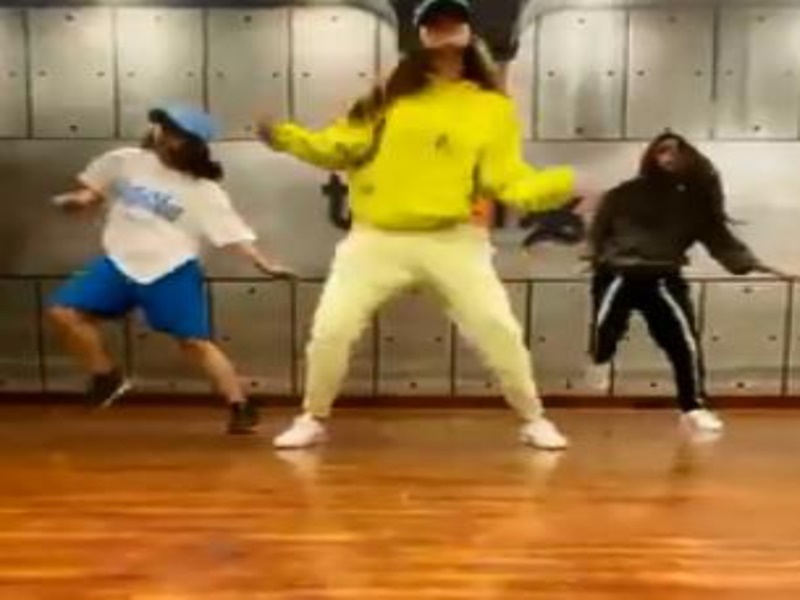 Disha Patani Dance Video Viral Fans Are Surprised By Seeing Agility