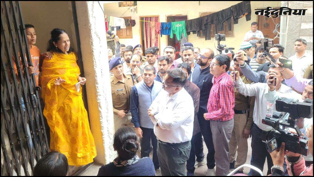 महू में भी दूषित पानी का कहर... 10 अस्पताल में भर्ती, 250 घर प्रभावित, जल संकट के बीच 12 सर्वे टीमें तैनात