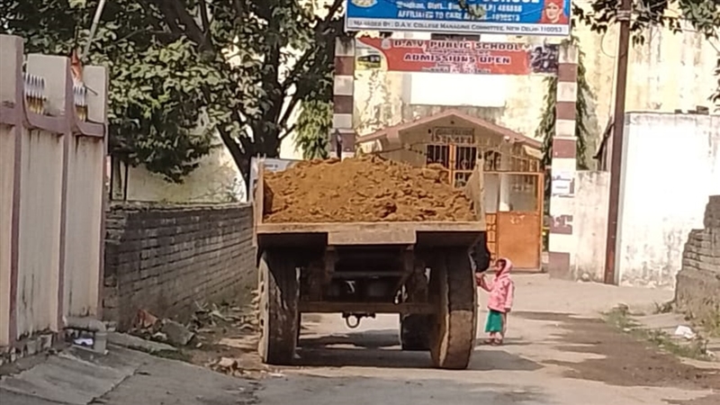 Singrauli News : रेत के खजाने पर डाका, पुलिस की मिलीभगत से सरकार को नुकसान