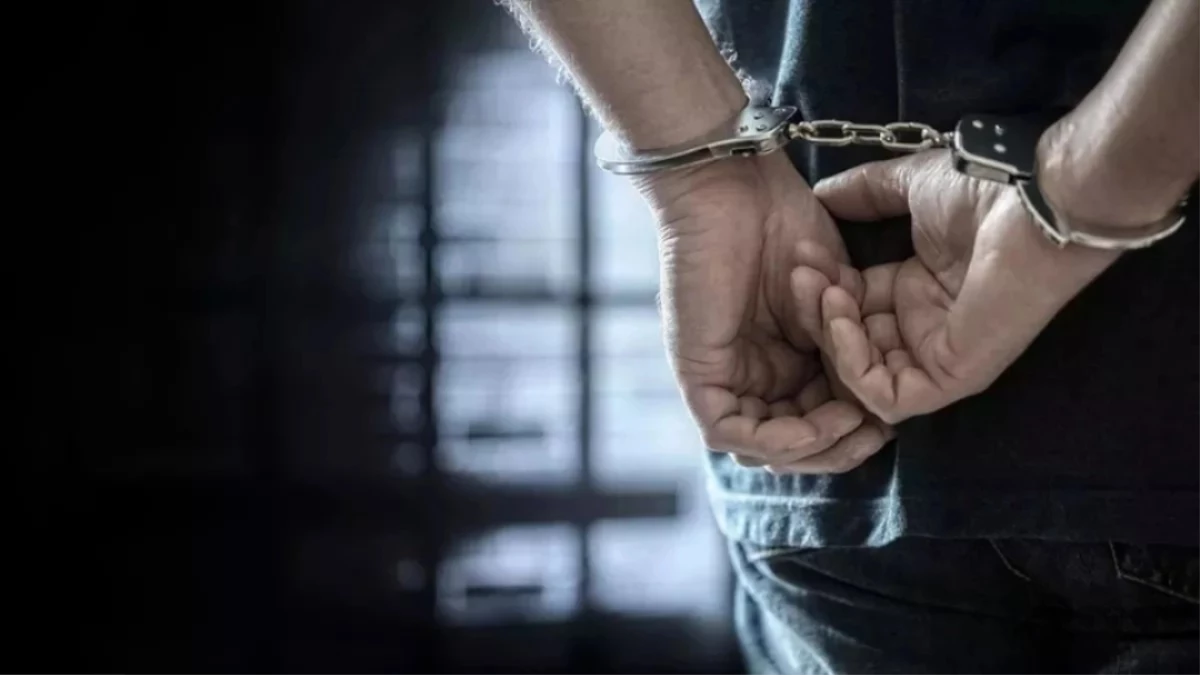 महू में आर्मी अफसरों से 45 लाख की धोखाधड़ी... राया डेवलपर्स का मालिक अनीस कुरैशी गिरफ्तार, फार्म हाउस के नाम पर की ठगी