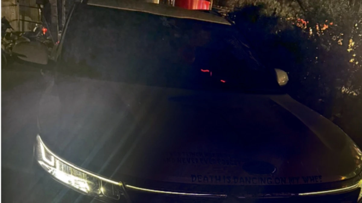 खाकी का खौफ नहीं! ग्वालियर में फर्जी बत्ती लगी कार को CSP ने टोका, तो उन पर ही चढ़ाने का किया प्रयास