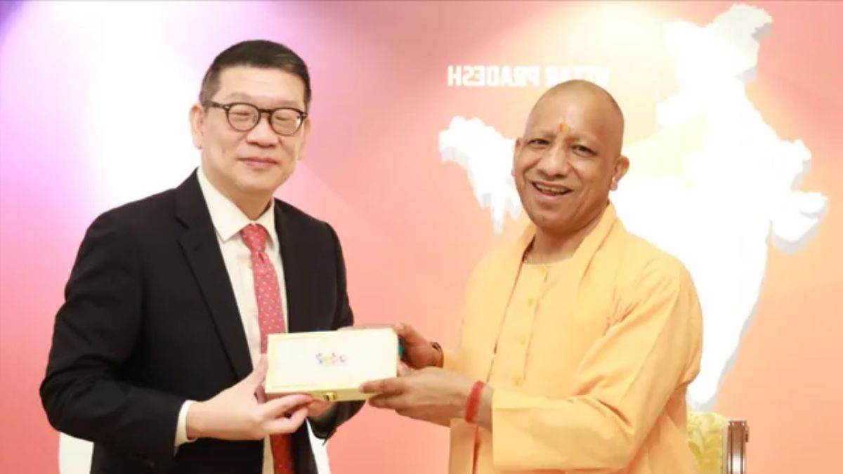 सिंगापुर दौरे पर सीएम योगी की GIC से अहम बैठक, यूपी में निवेश के अवसरों पर हुई विस्तृत चर्चा