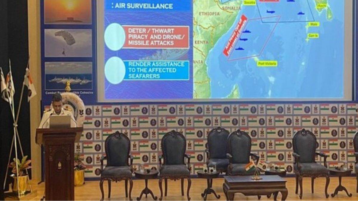 भारतीय नौसेना की अरब सागर में बड़ी कार्रवाई, समुद्री डकैती रोधी अभियानों में 27 पाकिस्तानियों सहित 100 से अधिक लोगों को बचाया