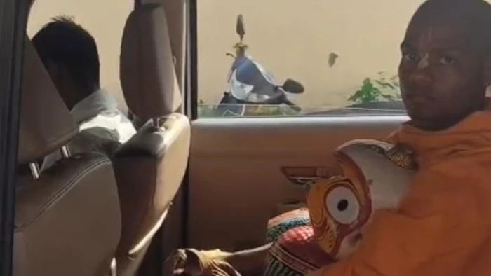 अंतत: वृंदावन में मिले प्रभु जगन्नाथ, बलराम और सुभद्रा... पुलिस मूर्तियां व पुजारी लेकर खिलचीपुर के लिए रवाना