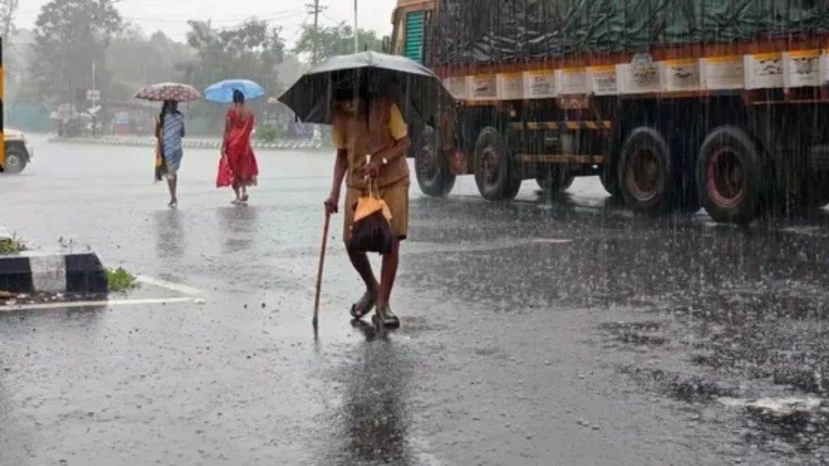 Weather Update: मौसम का उतार-चढ़ाव जारी, दिल्ली में बूंदाबांदी; MP-UP में बदले हालात, IMD का अलर्ट