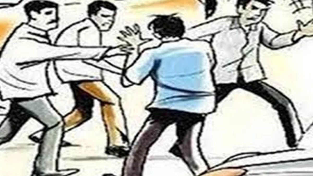 Rajgarh News: Five arrested for garlanding shoes and slippers by blackening the face of Dalit youths