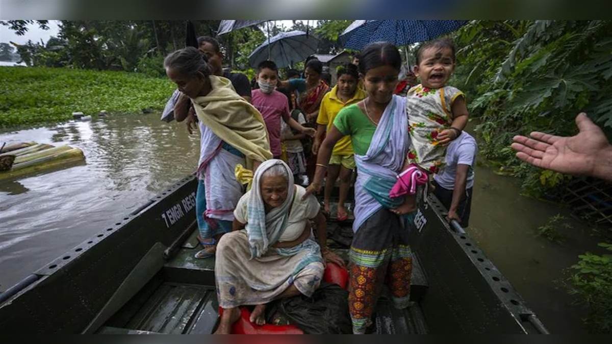 असम में बाढ़ का कहर, 24 घंटों में 7 की मौत, 2.8 लाख से अधिक लोग राहत शिविरों में