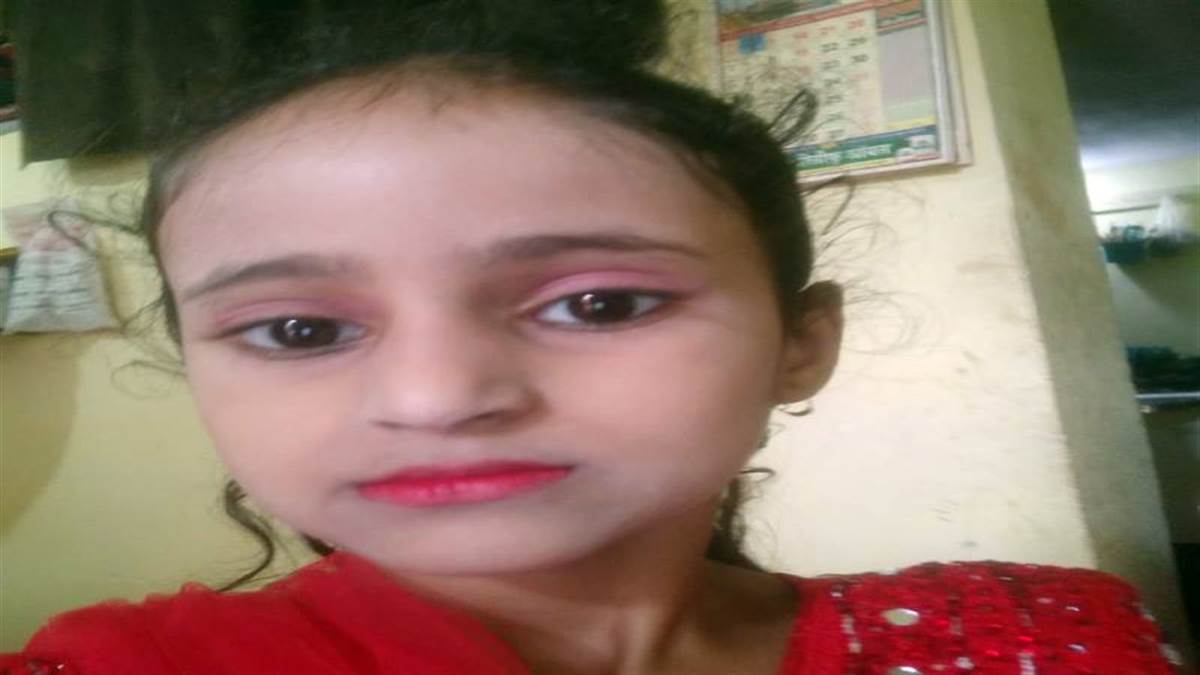 Murder In Indore: VIDEO इंदौर के आजाद नगर में सात साल की बच्ची की हत्या, गिरफ्तार आरोपित का मकान तोड़ा, आक्रोशित लोगों ने किया पथराव