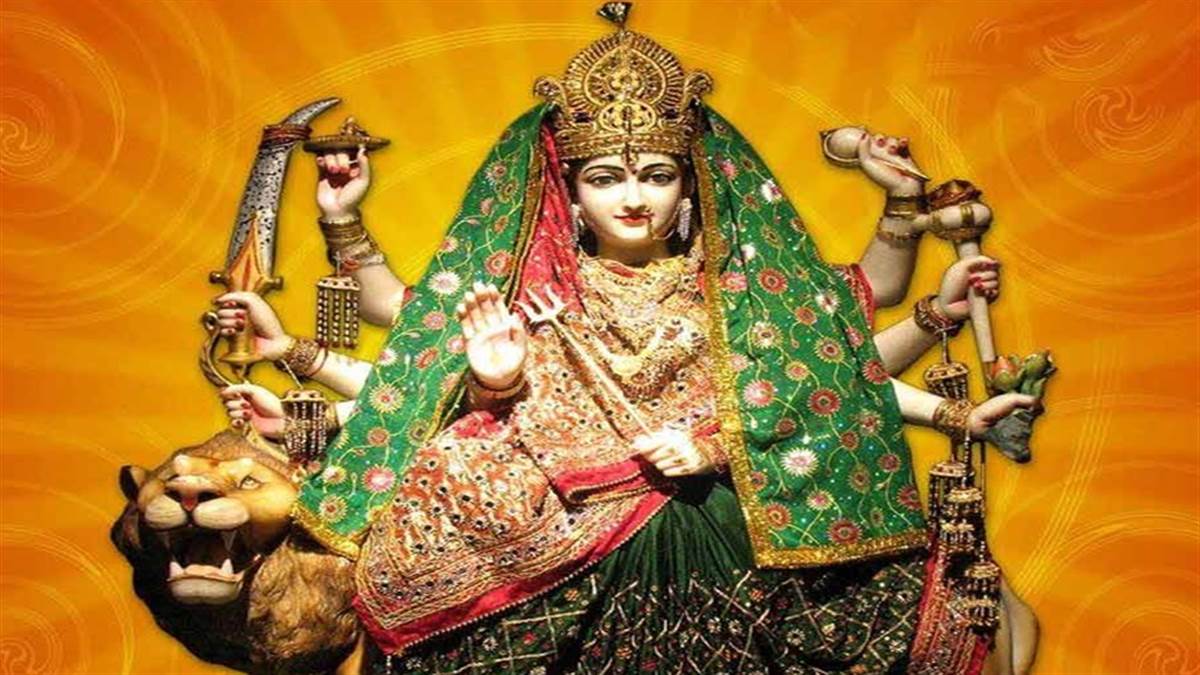 Navratri 2022: मां दुर्गा को कनेर समेत न चढ़ाएं ये पुष्प, वरना देवी मां देंगी अशुभ फल