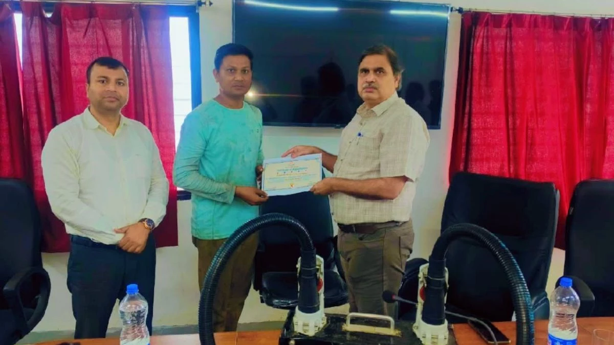 लोको और कोच की केबल जांच के लिए बनाई नई डिवाइस, अब मिनटों में हो रही जांच