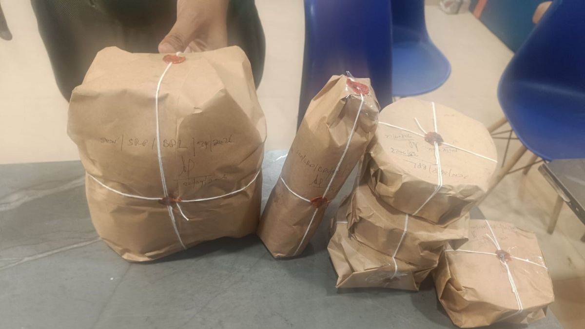 भोपाल में फूड सेफ्टी विभाग का छापा, ब्लिंकिट स्टोर में मिला एक्सपायर्ड बेबी फूड, जांच के लिए भेजे गए सैंपल