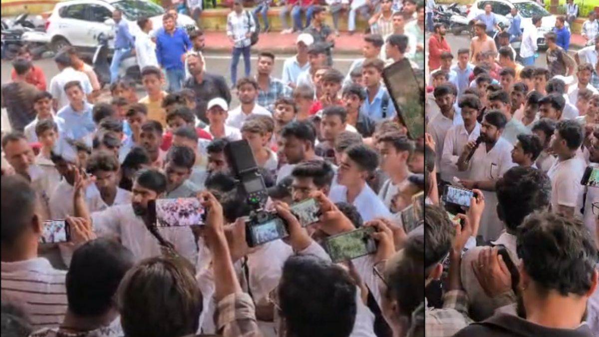 जबलपुर में रादुवि के चुनाव में देरी पर छात्रों का हंगामा, ज्ञापन फाड़कर कुलसचिव के सामने उड़ाया