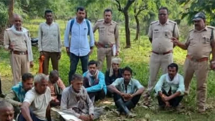 सतना में वन विभाग की एक हेक्टेयर भूमि मुक्त, 12 अतिक्रमणकारियों के पास मिले हथियार