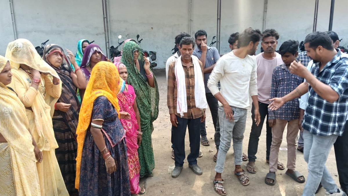 खंडवा में ट्यूब को लेकर विवाद, चार युवकों ने एक को पटक-पटक कर लात-घूंसे और बेल्ट से पीटा, रुपये भी छुड़ाए