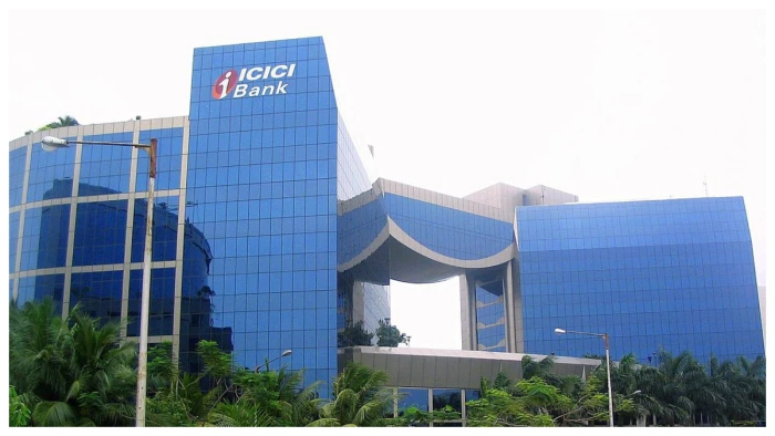 ICICI बैंक के ग्राहकों को झटका! 1 लाख से ज्यादा कैश निकाला तो जेब होगी ढीली, जानें कितना बढ़ेगा खर्च