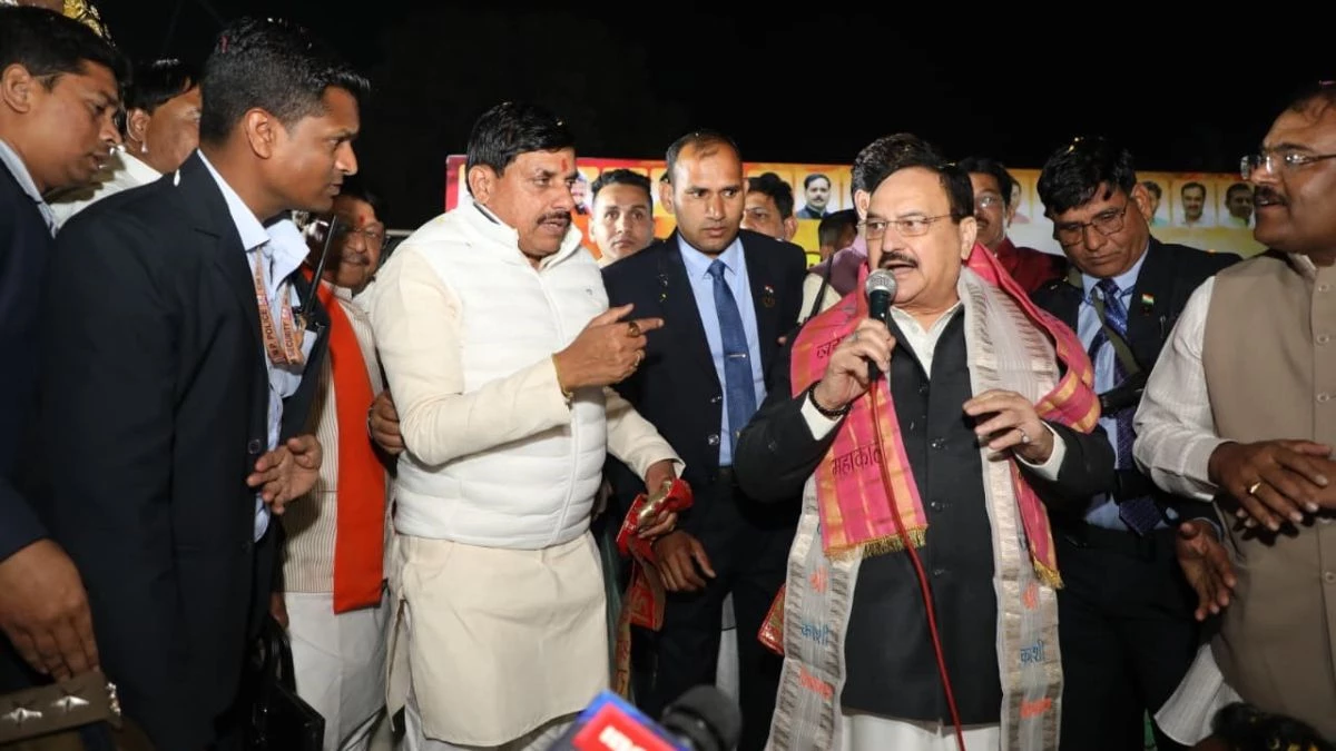 केंद्रीय स्वास्थ्य मंत्री जेपी नड्डा पहुंचे इंदौर, आज धार में मेडिकल कॉलेज का करेंगे भूमिपूजन