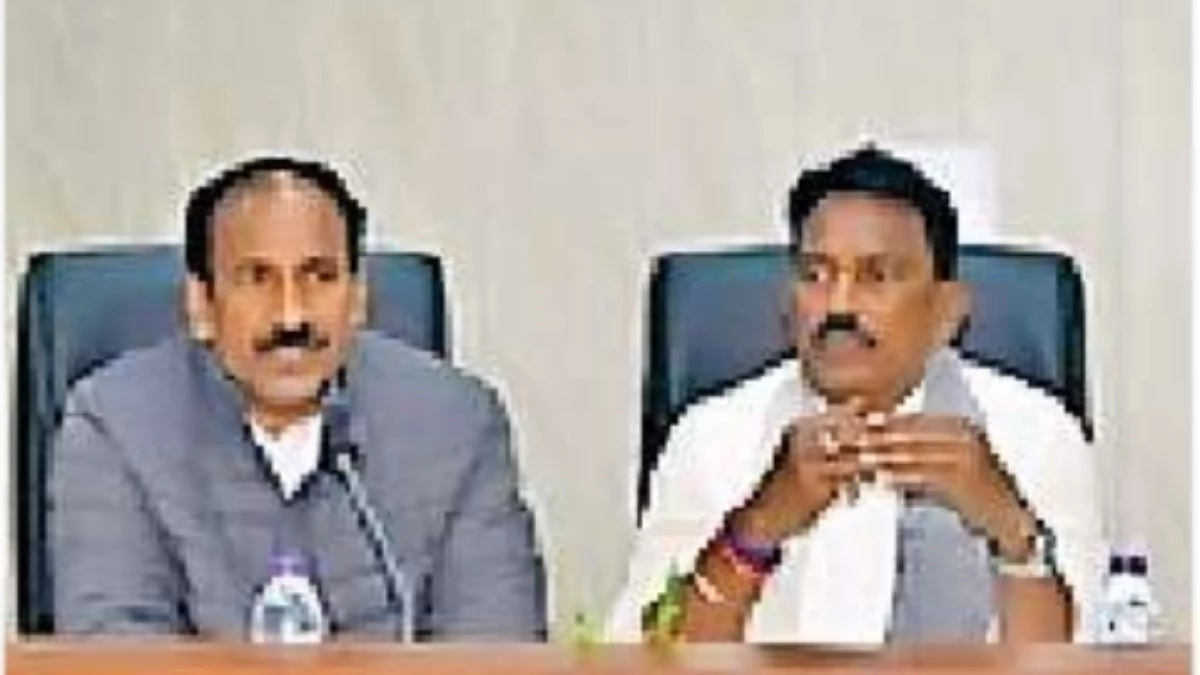 '200 लोग लाओ, दो करोड़ के प्रस्ताव पास कराओ', प्रभारी मंत्री ने पार्षदों को सीएम से मिलाने का भी दिया ऑफर