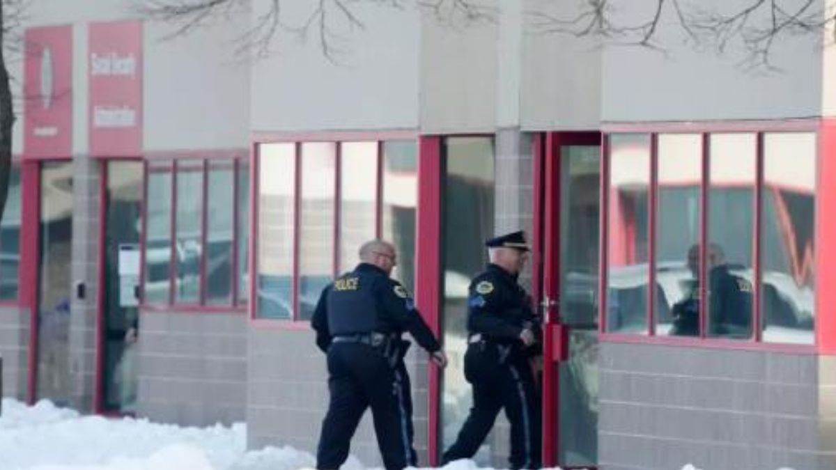 US School Shooting: अमेरिका के आयोवा में स्कूल में गोलीबारी, दो छात्रों की मौत