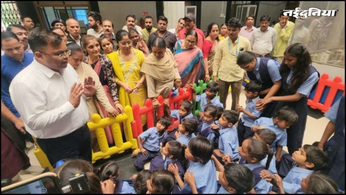 इंदौर में भिक्षावृत्ति छोड़कर स्कूल पहुंचे 40 बच्चे, दस्तावेजों के अभाव में शिक्षा से वंचित बच्चों को मिला प्रवेश