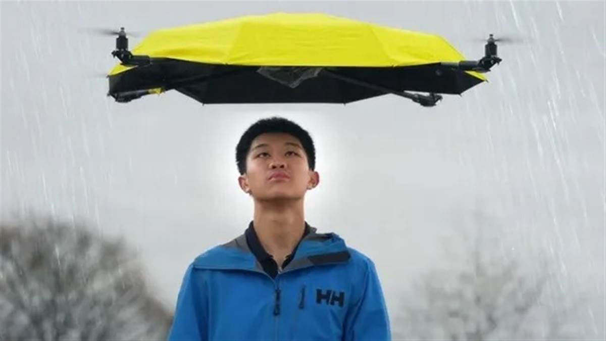 अब बारिश में हाथ में छाता पकड़ने की झंझट खत्म, चीन के इंजीनियर ने बनाई 'उड़ने वाली छतरी'