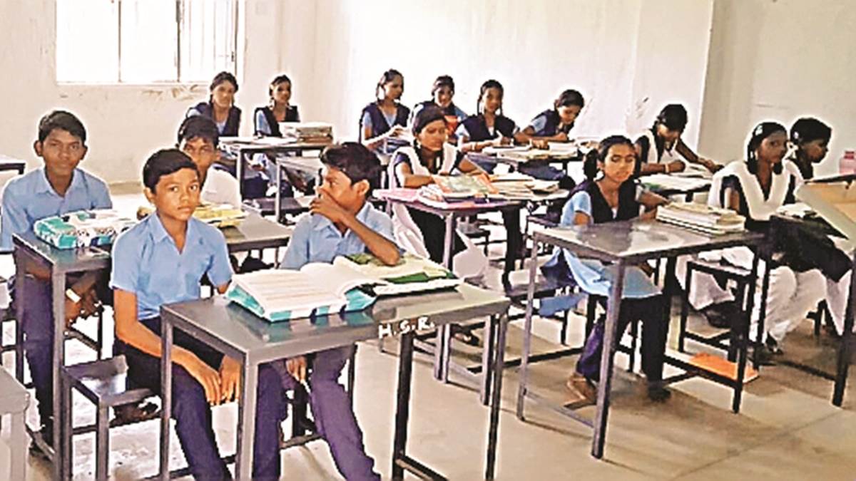 Chhattisgarh: स्कूली विद्यार्थियों को वित्तीय रूप से सक्षम बनाने होगी NFLT परीक्षा, पहले पाओ के आधार पर मिलेगा मौका