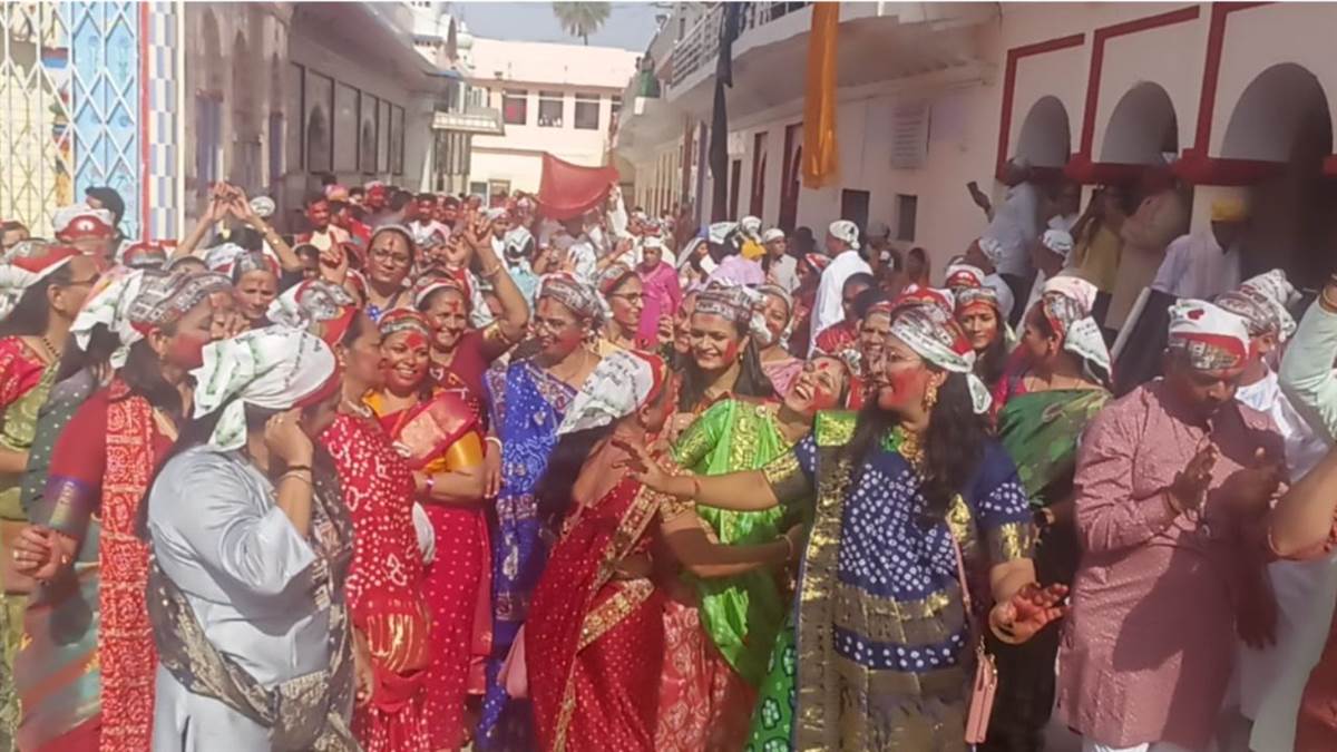 Panna News: पन्ना में भी है एक ब्रज और बरसाना, रात भर मनाया फागोत्सव