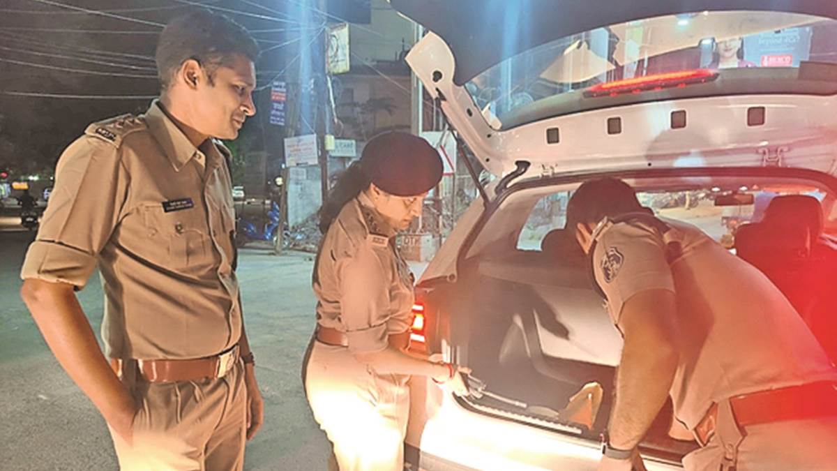 Raipur: होली को लेकर रायपुर पुलिस अलर्ट, तीन सवारी या शराब पीकर गाड़ी चलाने वालों पर कसेगा शिकंजा, 970 पर हुई कार्रवाई