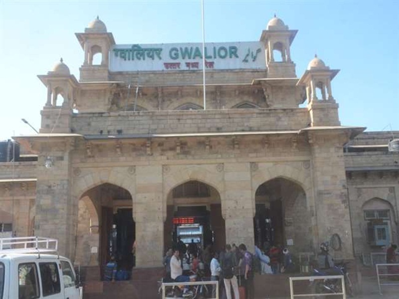 Gwalior Handicrafts products on Station: एक स्टेशन-एक उत्पाद योजना में ग्वालियर में बिकेंगे हस्तशिल्प के प्रोडक्ट