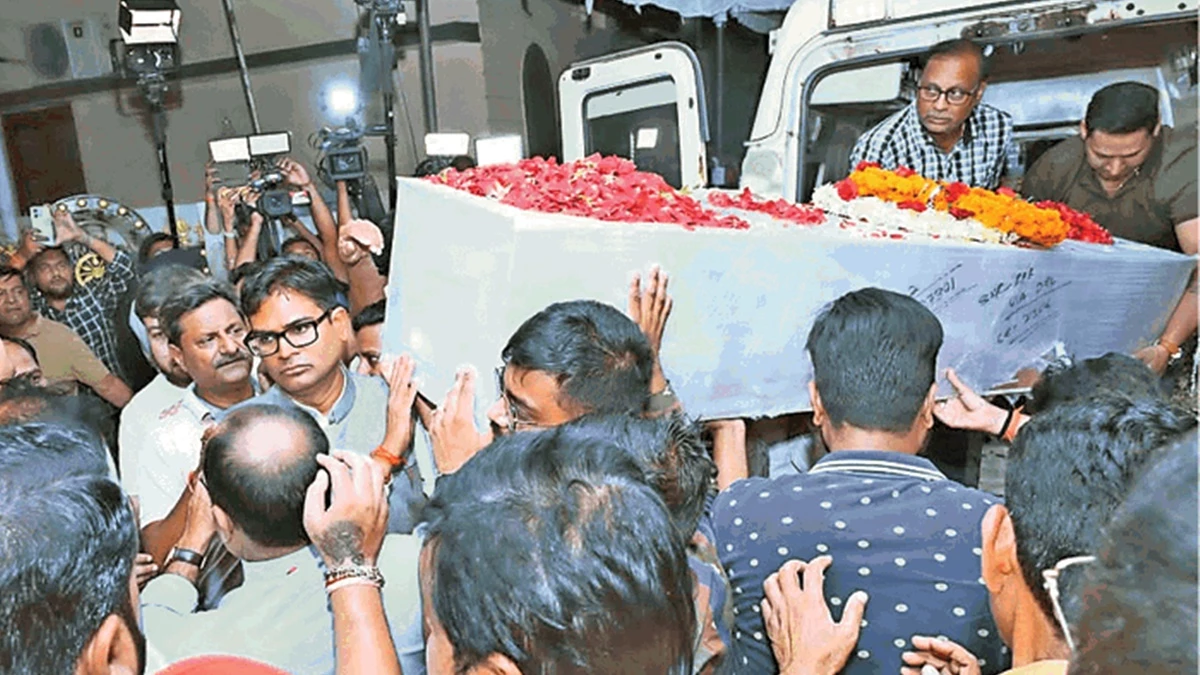 Final farewell to Dinesh Mirania of Raipur, targeting terrorists in Pahalgam