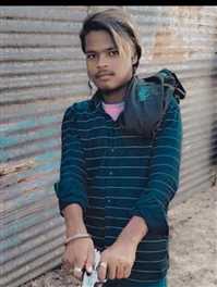 ट्रेन के सामने कूदकर युवक ने दी जान