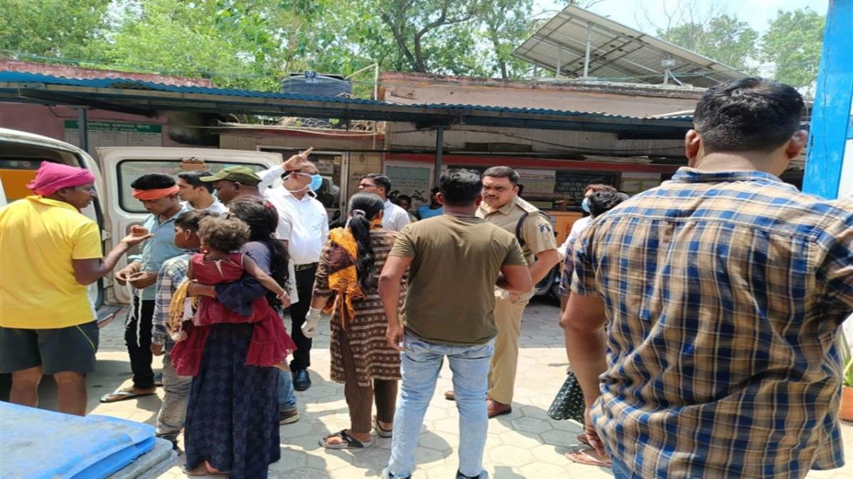 Raigarh Bus Accidnt News: यात्रियों से भरी सिटी बस पलटी,  2 की मौत, 28 चोटिल, दो बालिका समेत 7 की हालत गंभीर