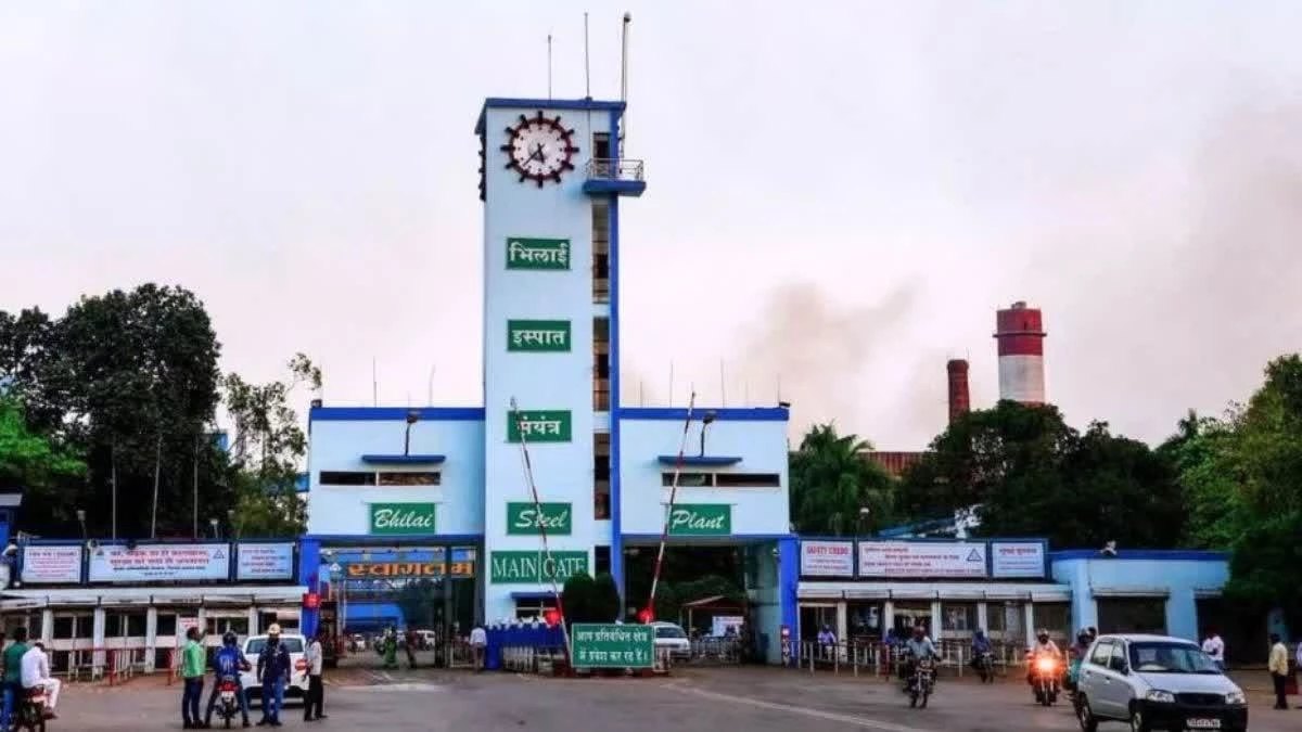 There is a possibility of about 1500 Bangladeshi laborers in Bhilai Steel in Chhattisgarh