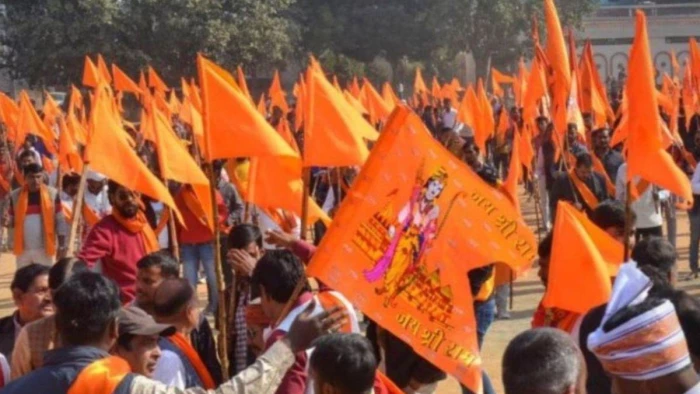 जबलपुर के होटल को चेक करने पहुंचा बजरंग दल, पूर्व तहसीलदार ने कार्यकर्ताओं से की मारपीट