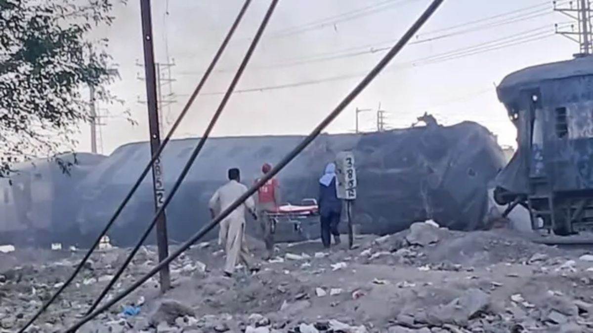 Pakistan Train Blast: क्वेटा में मिलिट्री ट्रेन के उड़े परखच्चे, भीषण बम धमाके में 24 लोगों की मौत, 50 से ज्यादा घायल
