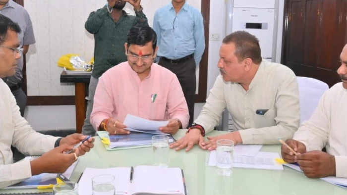 'पूरे देश में लागू हो कचरे से बिजली बनाने की तकनीक', जबलपुर पहुंचे केंद्रीय मंत्री ने की वेस्ट टू एनर्जी प्लांट की जमकर तारीफ