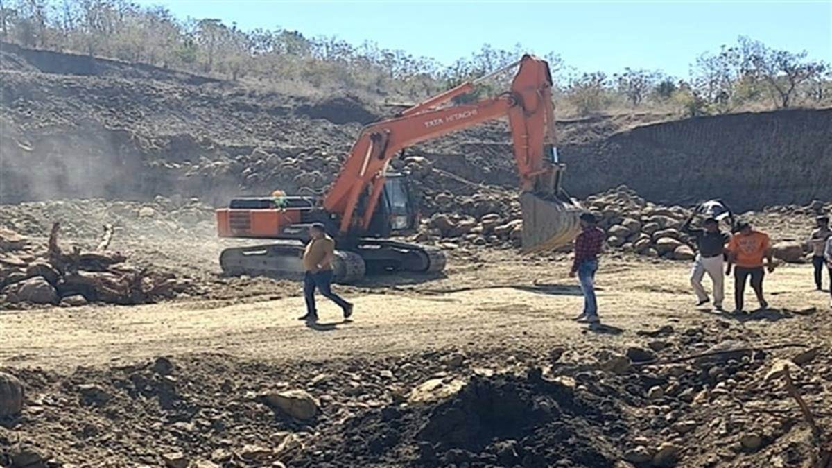 Indore News: अवैध खनन करने पर 13 करोड़ रुपये से ज्यादा का लगाया जुर्माना -  Indore News fined over Rs 13 crore for illegal mining