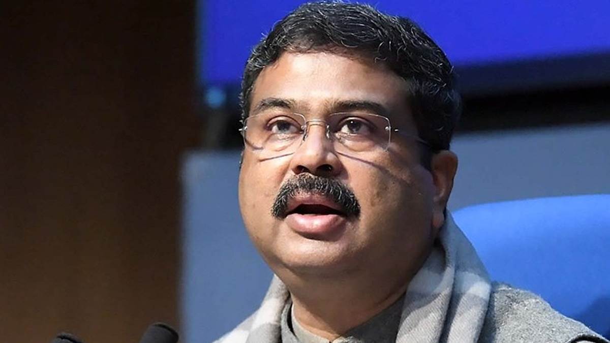 NEET परीक्षा में गड़बड़ी को लेकर शिक्षा मंत्रालय की हाईलेवल मीटिंग आज, NTA को लेकर केंद्र सरकार करेगी चर्चा