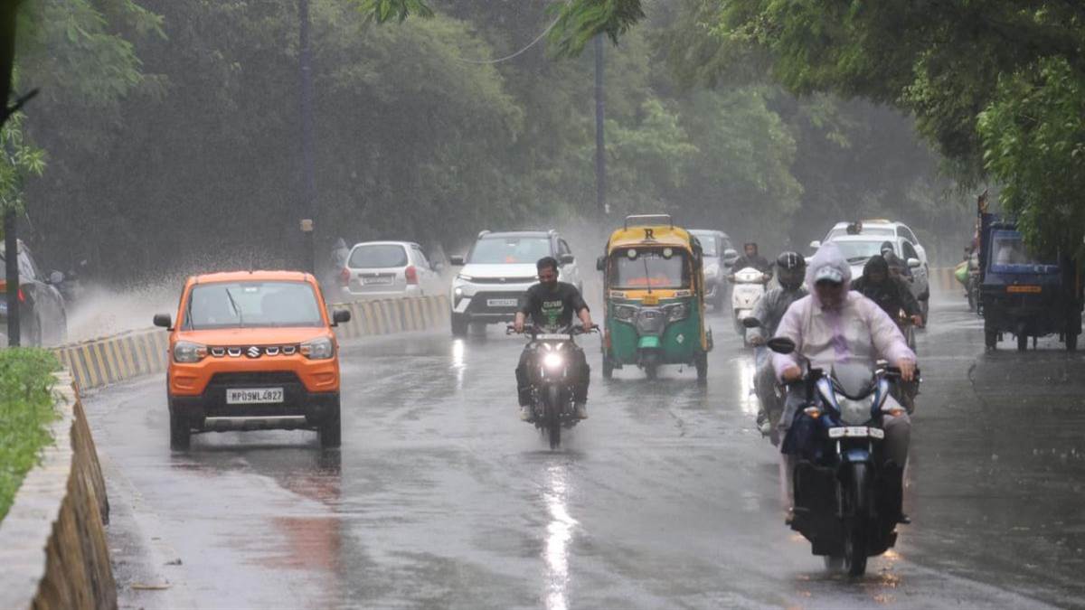 Monsoon Update : इंदौर के पूर्वी क्षेत्र में आधा घंटे झमाझम, अगले दो दिन हल्की से मध्यम बारिश की संभावना